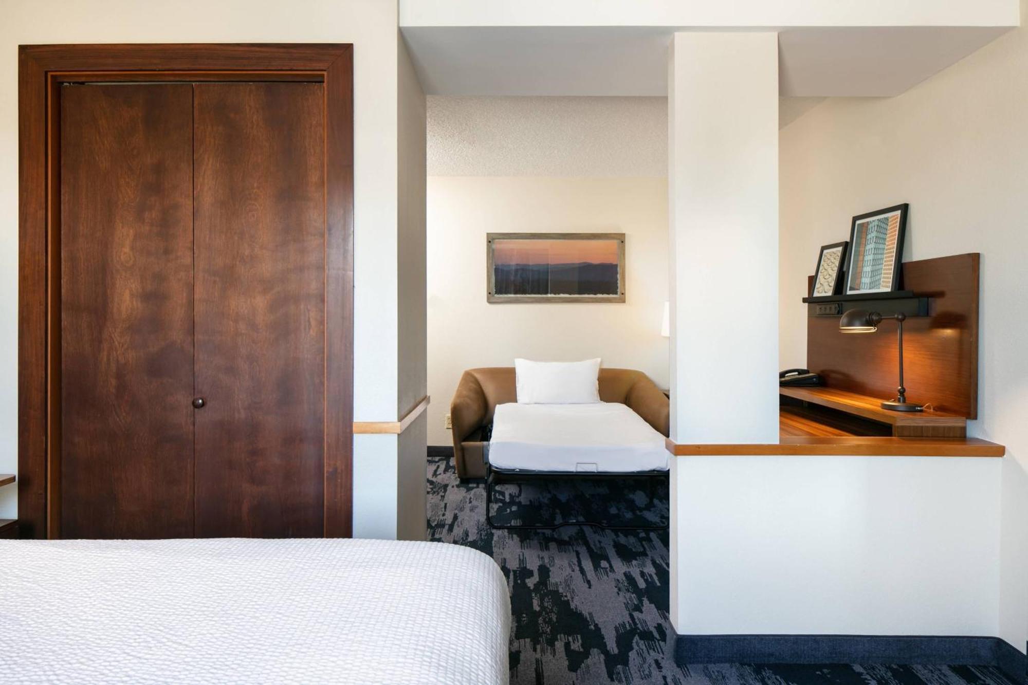 Fairfield Inn & Suites By Marriott Tulsa Central Экстерьер фото