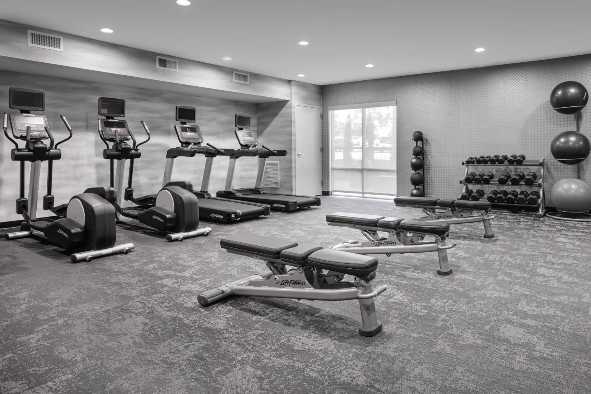 Fairfield Inn & Suites By Marriott Tulsa Central Экстерьер фото