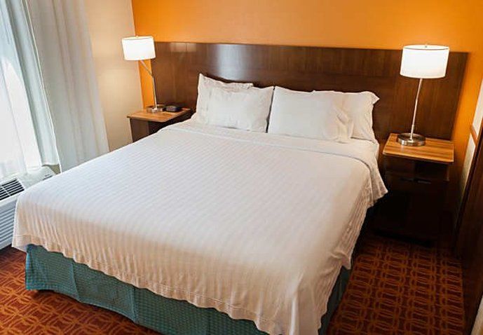 Fairfield Inn & Suites By Marriott Tulsa Central Номер фото